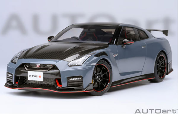 GTR R35リバティーウォーク1/18 イグニッションモデル 1/18スケール ignition model「LB-WORKS Nissan GT-R R35 Type2