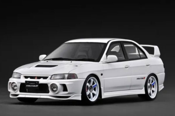 ignition_model 1/18 Mitsubishi LANCER EVOLUTION IV (CN9A) White (IG3782) 通販 プレゼント ギフト モデルカー ミニカー 完成品 模型