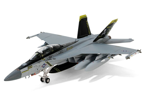 ウォルターソンズ 1/72 F/A-18F アメリカ海軍スーパーホーネット VFA-103 ジョリーロジャース 創設75周年記念塗装 空母エイブラハム・リンカーン2018年(WS55737) 通販 プレゼント ギフト 軍艦 完成品 模型