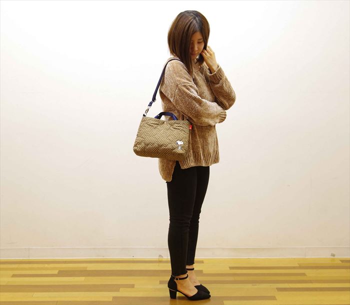 楽天市場 Rootote ショルダーバッグ ルートート 通販 レディース トートバッグ おしゃれ かわいい 軽量 軽い ママバッグ マザーズバッグ キルト ブラック 黒 はっ水 撥水 手さげ 手提げ アウトドア ベビールー スヌーピー Backyard Family ママタウン