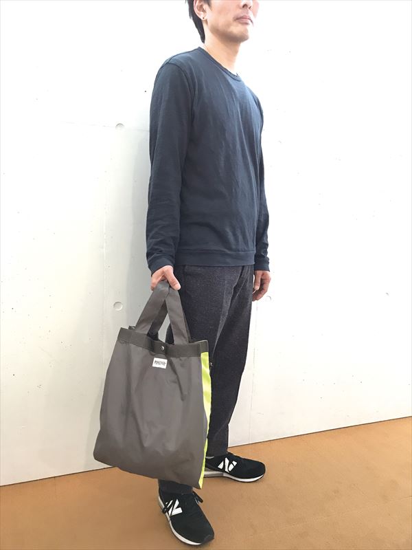 楽天市場 ルートート リュック 通販 エコバッグ おしゃれ 折り畳み コンパクト 軽量 軽い 折りたたみ 旅行 おでかけ サブバッグ パッカブル 2way トート はっ水 撥水 シンプル ポケッタブル レジバッグ Ceoroo Shopper Rootote Ro セオルーショッパー カラーa Backyard