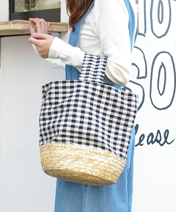 楽天市場 Rootote ルートート トートバッグ 通販 サイドポケット Round ラウンド レディース カゴ 巾着 丸底 かわいい おしゃれ マザーズバッグ ママ Backyard Family ママタウン