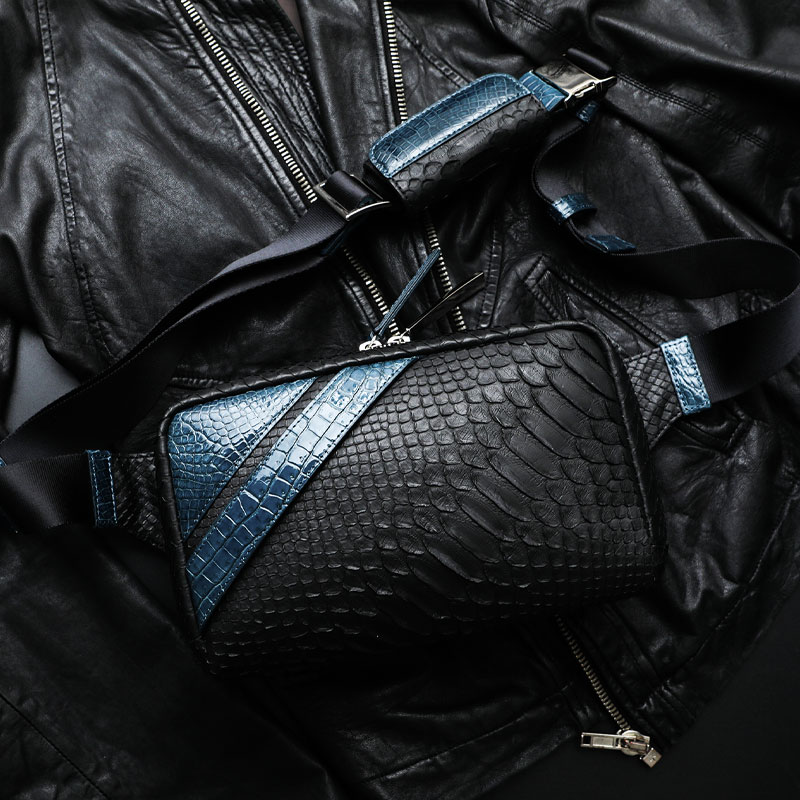 CELINE ベルトバッグ トリオンフ ボディバッグ レザー 116163FS4 CELINE ベルトバッグ トリオンフ ボディバッグ レザー 116163FS4