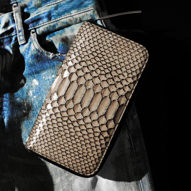【池田工芸】幸福を呼ぶ「幻のグレー」パイソン財布 Diamond Python Round Big Wallet（ダイヤモンドパイソン ラウンドビッグウォレット）《トゥルティエールグレー》【次回出荷日9月17日頃】｜池田工芸店