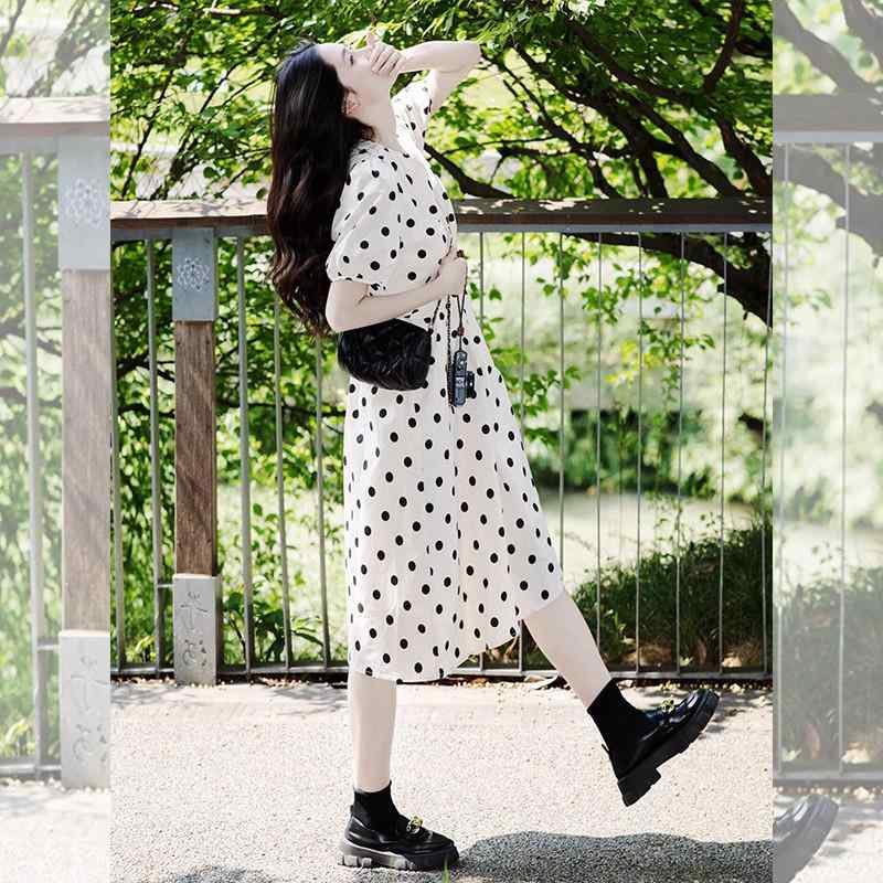 ワンピース レディース 白 ポルカドット パフスリーブ Vネック 夏用 フレンチスタイル 小柄向け ハイウエスト かわいい 軽量 伸縮性 通勤 普段使い トップス ドレス|バランスケア 店