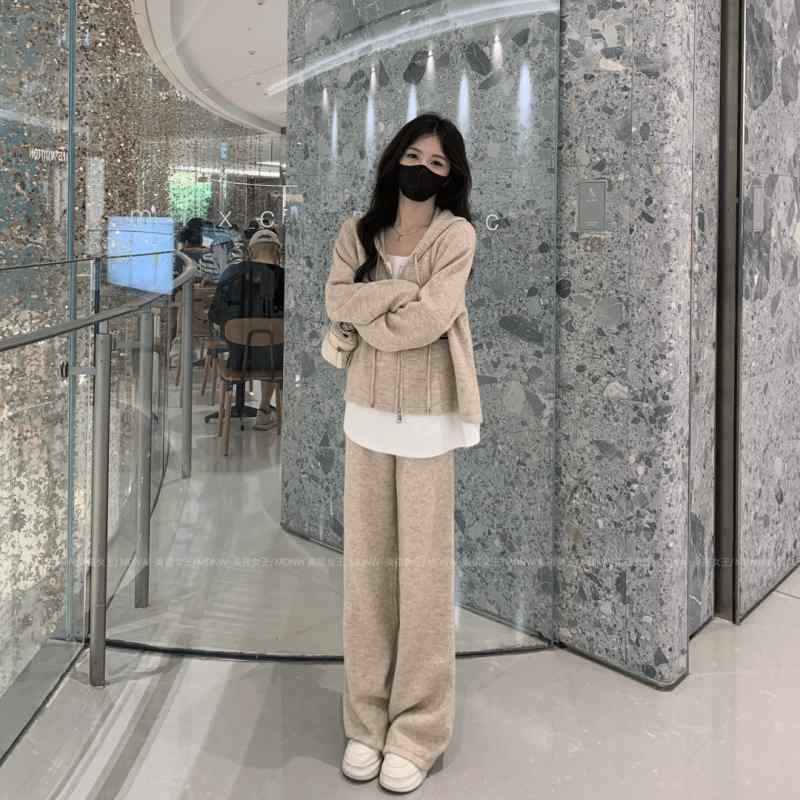 体型カバー 無地 シンプル レディース ジャージ 楽ちん 女性用 カジュアル スポーツ スーツ 2025 春秋 ゆったり フェイク ツーピース ニット フード付き スウェットシャツ ワイド レッグ パンツ