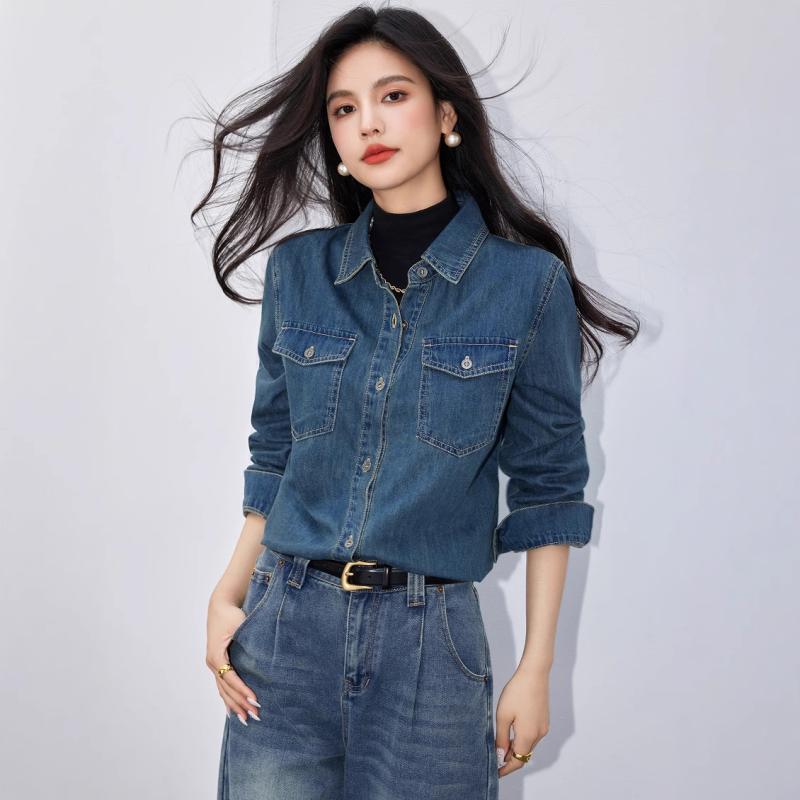デニム シャツ ブラウス 長袖 青 レディース アメリカデニムの シャツ 女性 2025 春の 新型の レトロ 水洗いの 単 列は 襟の 長袖の 青い 重ねて シャツを 着ます。