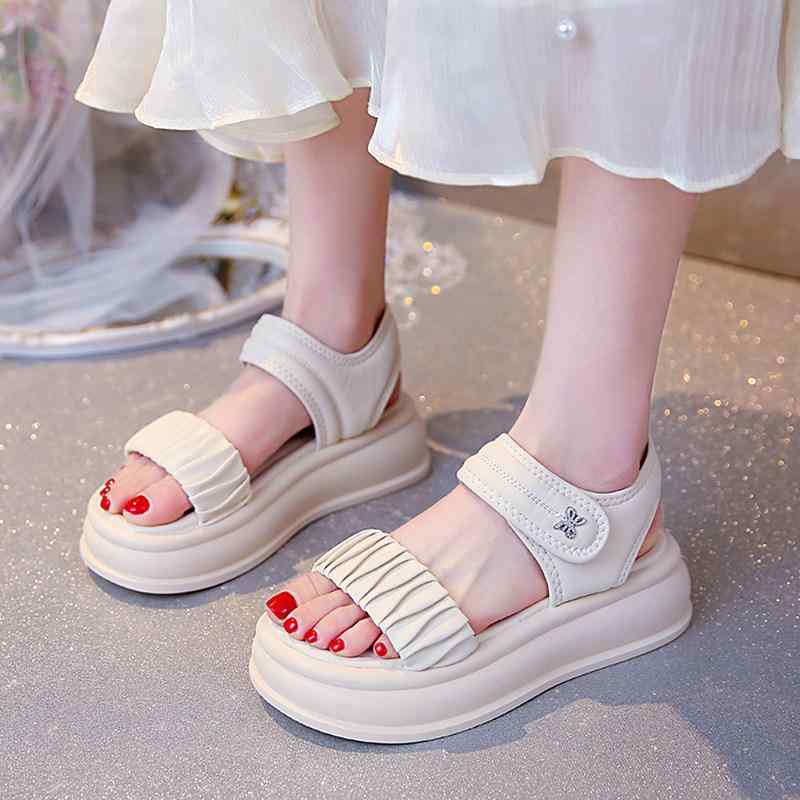 スライドサンダル外出履き 夏用 通気性 フォーム カジュアル レジャー ビーチ おしゃれ かわいい 綺麗 ファッション レディース ベージュ ブラック