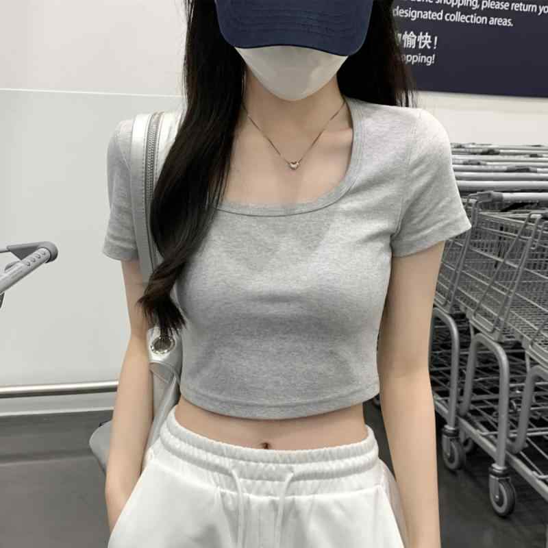 トップス　半袖　レディース アメリカン ホット シック 夏の 女性用 へそ 出し Tシャツ。 スクエアネックの 半袖。 シックで 機能的な スタイル。 ユニークな ショート トップ。