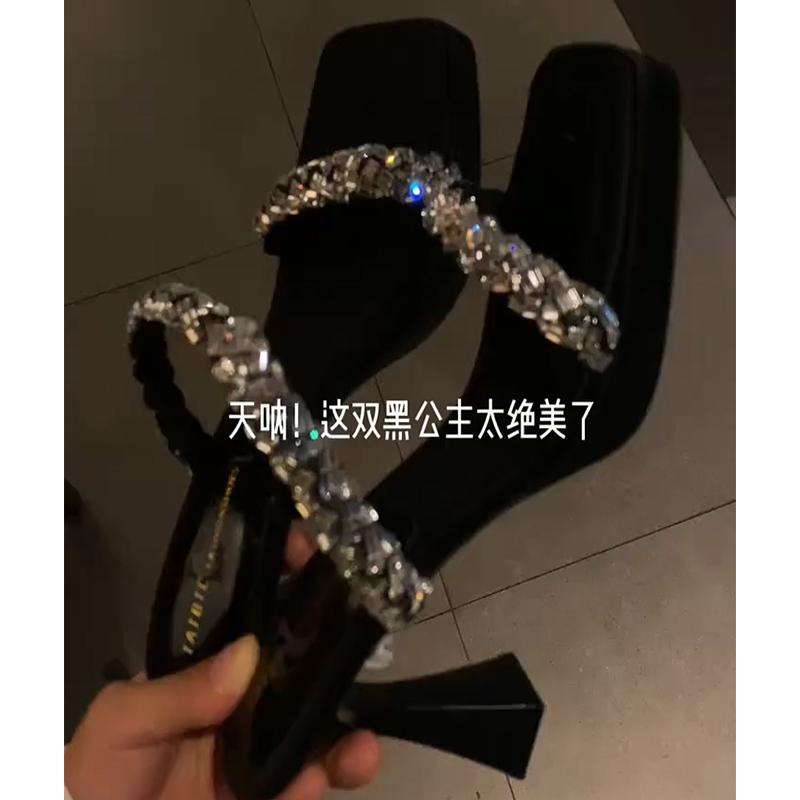 一方ならずない 歩き分かりやすい 履き分かりやすい 今めかしい 成年者 置き目踵 パンプス シューズ レディース 子ヒツジ素はだ お上さん用 家庭用スリッパ 夏 2025 アウトドアお召しもの 素晴らしい 黒の 生産ライン石ころ シングル単語 朦々たる 踵の 御前上等 サンダル