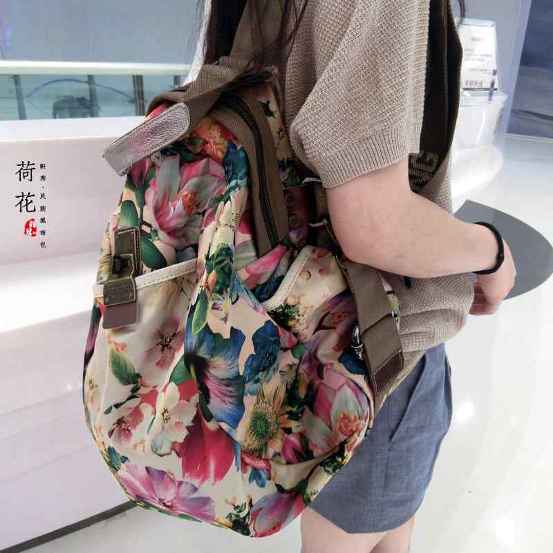 成人女性 可愛らしい背嚢 韓国 オシャレ 背嚢 レディース 今めかしい可愛らしい Yan Shuangは 2024の レディース 御徒面子の うしろ側 容器に並べるの 馬鹿でかい大きさ 出どころの 色の 民族の 旅するの 容器に並べる 20933を 仕立て上げる しました