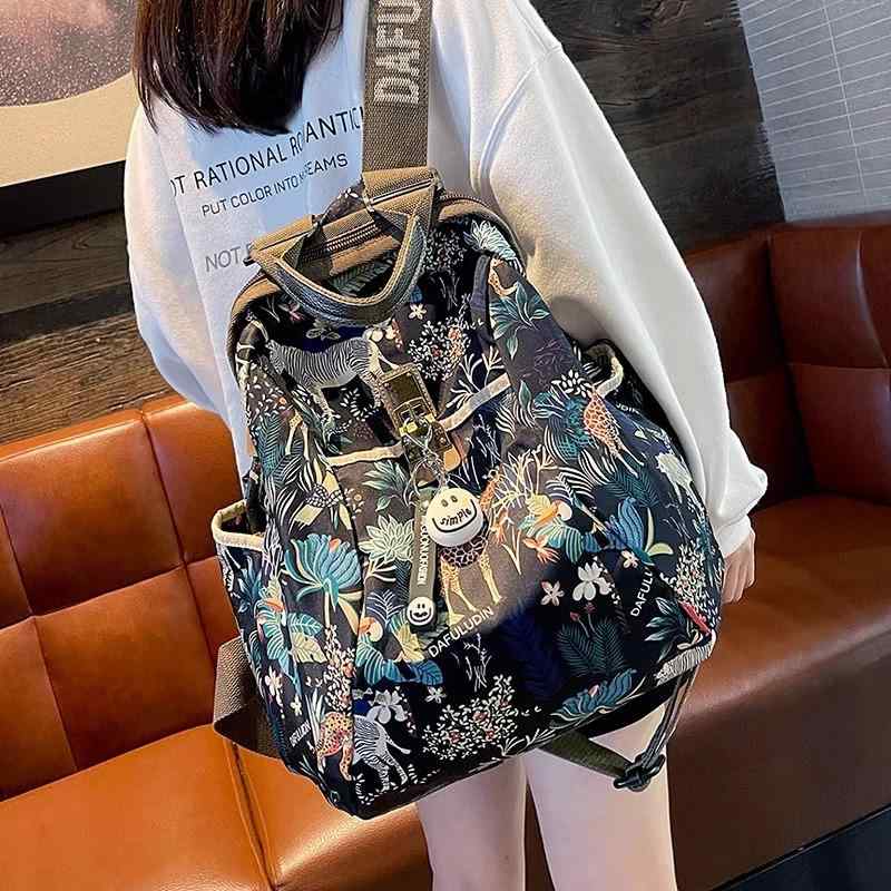 女性 かわいいリュック 韓国 オシャレ リュック　レディース　おしゃれかわいい IT HK大容量短 距離 旅行 2025 高級 プリント バック パック 女性用