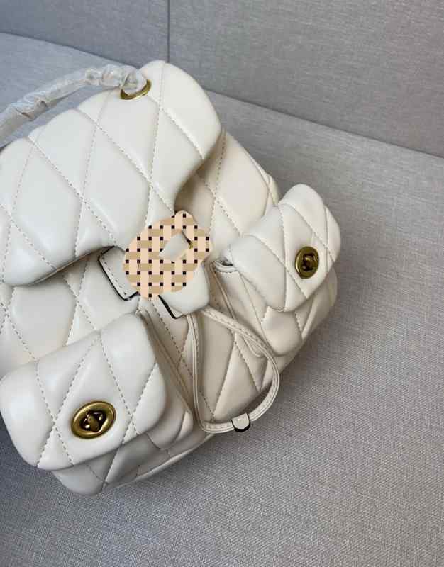 女性 かわいいリュック 韓国 オシャレ リュック　レディース　おしゃれかわいい バック パック 小さい パックは とても かわいい ラムスキン｜バランスケア　店