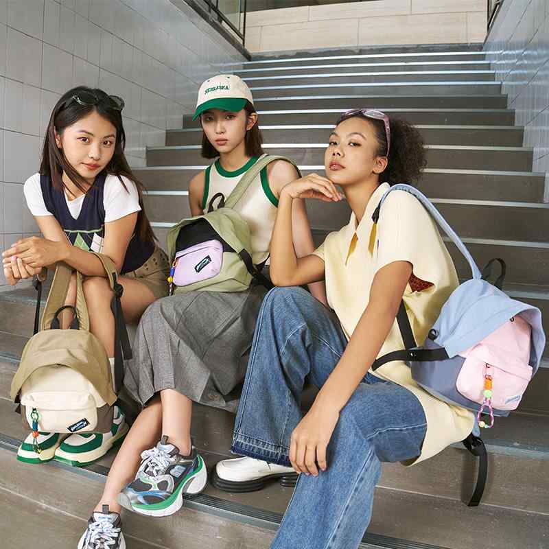 成人女性 可愛らしい背嚢 韓国 オシャレ 背嚢 レディース 今めかしい可愛らしい MGRASSGO レディース うしろ側 容器に並べる  で 弱められた 学院 御徒面子 旅する レトロ 通い 余暇