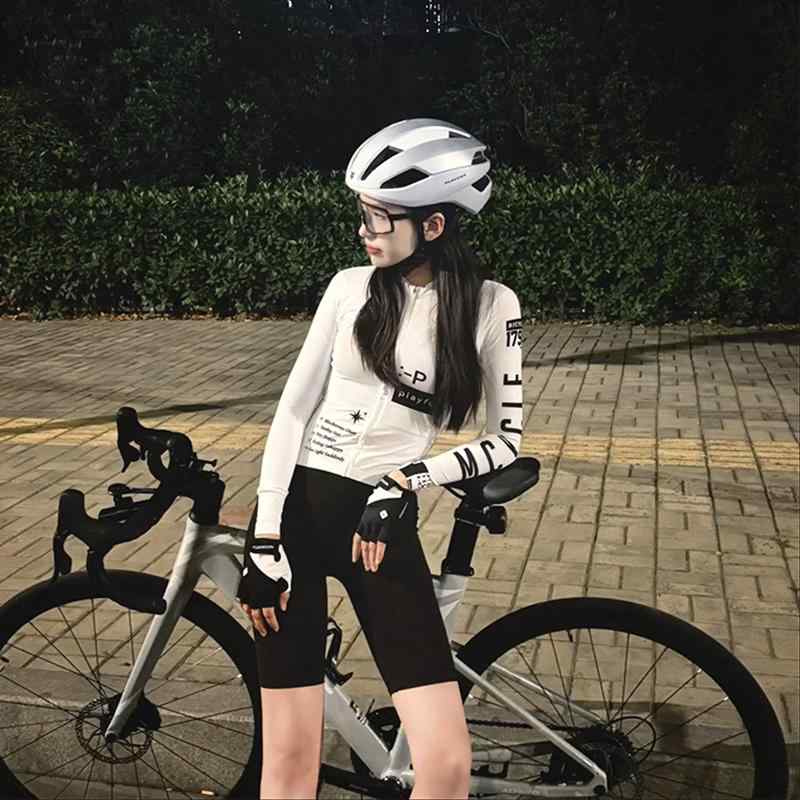 競技 ウェットスーツ 大きいサイズ 吸汗速乾 通気 伸縮性 サイクリング　ウェア　スーツ 2025 レッド ブック ホット サイクリングジャージ 長袖 メンズ レディース 春夏 通気性 サイクリング 吸汗 速乾 ロードレース