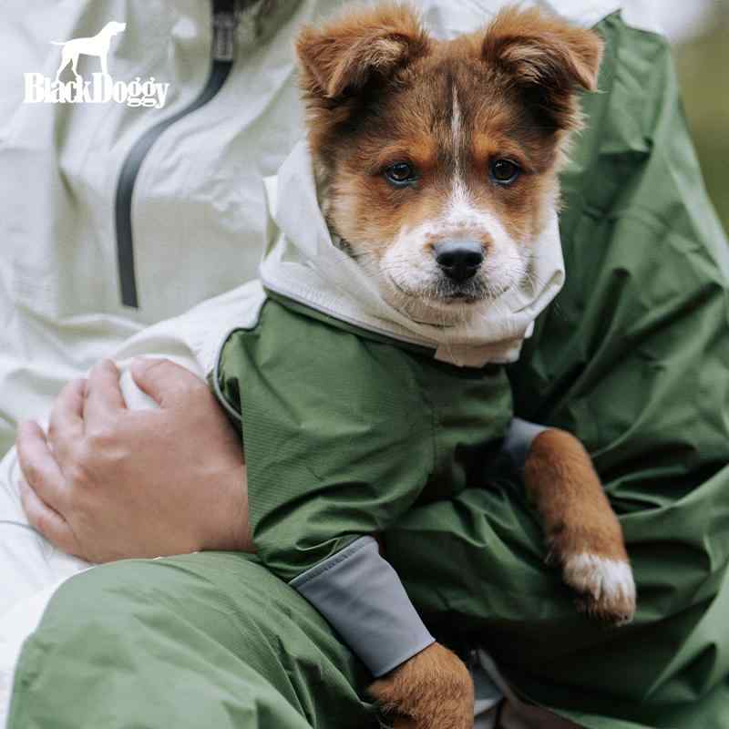 犬服 防水 防風 撥水 軽量 通気 ペット服 犬用 レインコート BlackDoggy 犬用 レインコート 軽量 防水 小型 犬 中型 四 足 服 コーギー ペット シリーズ アウトドア 犬の 散歩|バランスケア 店