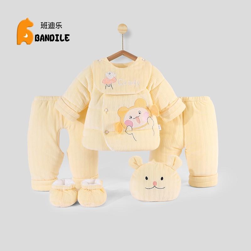 おしゃれ かわいい 子ども服 ルームウェア 部屋着 防寒 ベビー服　春秋生児用 コットン パッド入り ジャケット 女の子用 衣類 帽子 靴の 6点 セット 男の子用 ギフト バッグ 付き 冬用 お出かけ 服