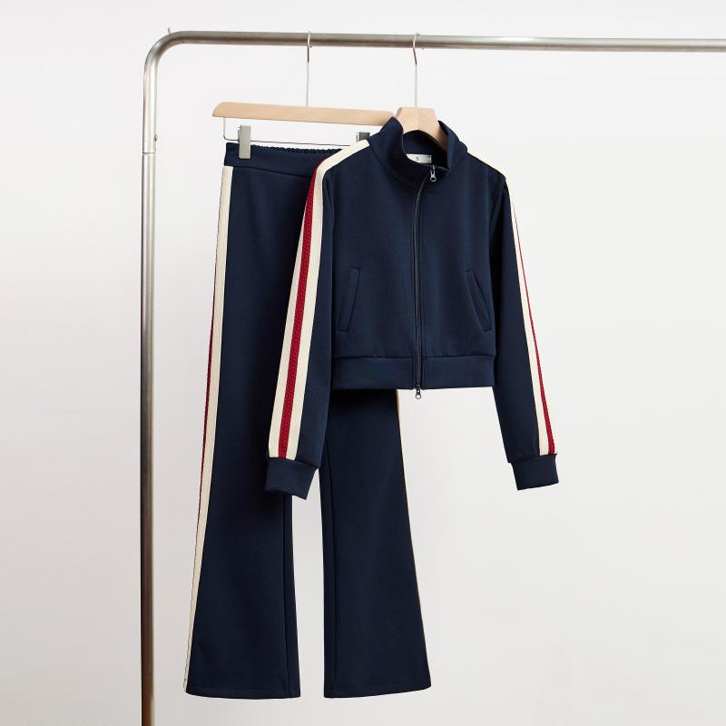 オシャレ カワイイ シンプル 大人カワイイ スーツ　ツーピース　レディース 女性用 スポーツ スーツ 2025 新型 春服 フル セット フレアパンツ ハイエンド セーター カジュアル ツーピース