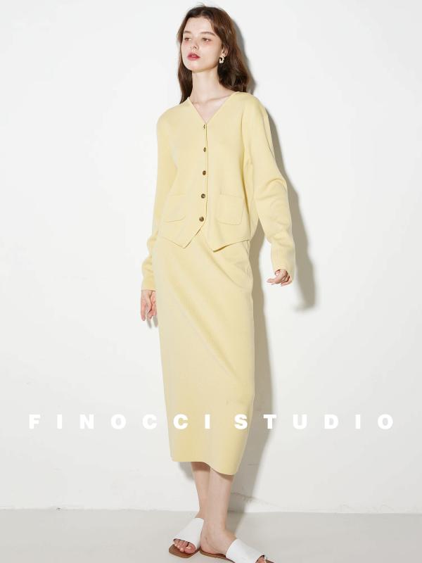 レディース ファッション オシャレ カワイイ シンプル ニット　ツーピース　レディース FINOCCI 春の 梳 毛 ウール 玉に なりにくい ライト クリーム イエロー フレンチ 風 シンプル スーツ レディース 16,275円