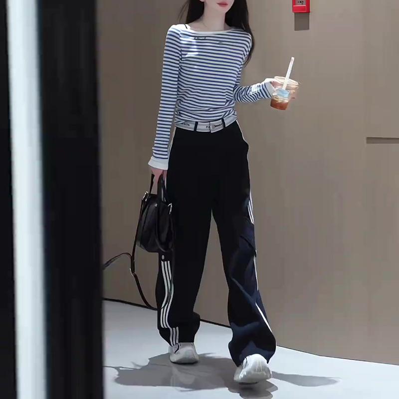 オシャレ カワイイ シンプル 大人カワイイ スーツ　ツーピース　レディース ラシャペルの カジュアル スポーツ スーツ レディース 春秋冬 2025年 年齢を 感じさせにくい の ストライプ ツーピース｜バランスケア　店 10,686円