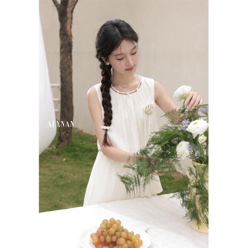 オシャレ かわいい 韓国 ノースリーブ ワンピース スカート　ドレス　ノースリーブ 陸 香南 杏の 花と 小雨 ワンピース レディース 2025夏 スリム ノースリーブ ベスト ロング