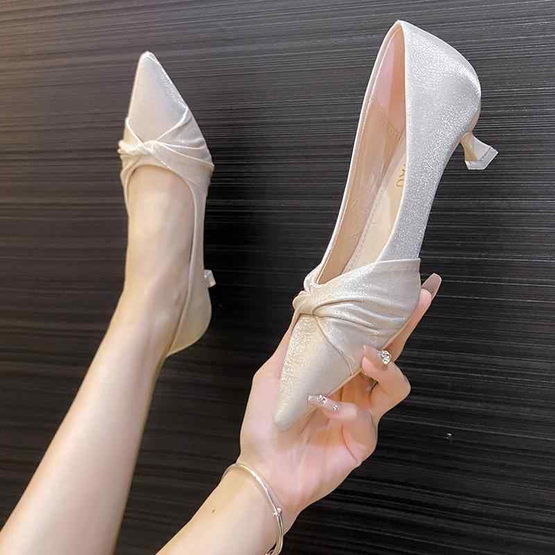 ウェディング シューズ 結婚式 パンプス キラキラ ハイヒール　シューズ　レディース ホワイト ハイヒール レディース スティレット ヒール 春秋 2025 ローヒール フレンチ ウェディングシューズ 浅い 口 尖った つま先 シングル シューズ｜バランスケア　店