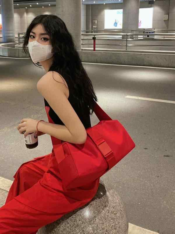 大静電容量 差し交わす上半身 韓国 肩先 レディース 御徒面子 心地好い ナイロン オックスフォード 旅行 クラインブルー 乾杯 御徒面子 一肩先 飛脚屋御徒面子 男女兼用 スポーツフィットネス