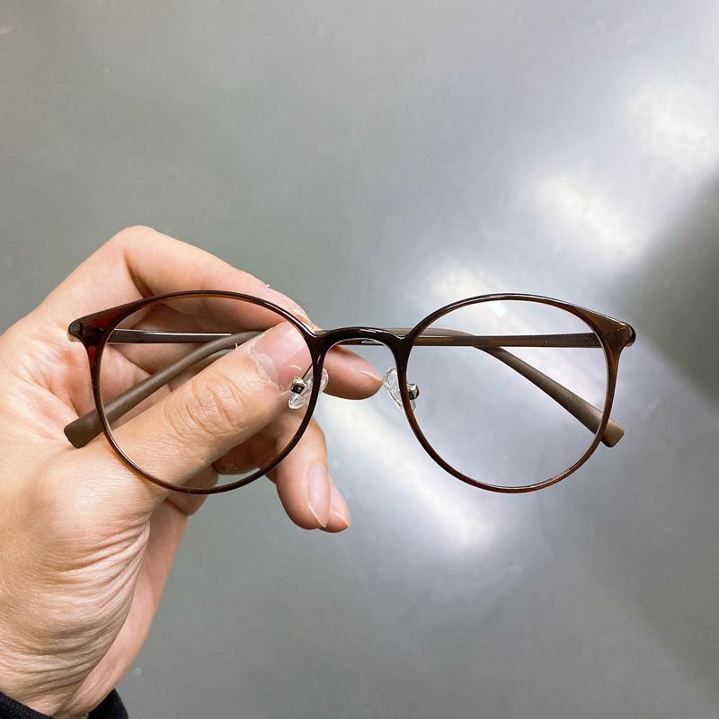男女兼用 紫外線 今めかしい眼鏡 眼鏡 ひな形 今めかしい ともし火赤銅色の 眼鏡 ひな形は 近眼の レトロ 丸い・円い ひな形の小 顔 抗 アレルギー反応の 上滑り打ちきり アイフレームの メンズ レディースに 擦り付け木 します。