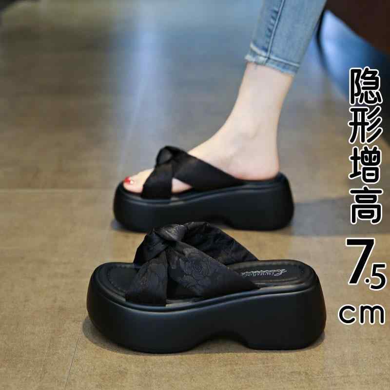 抗菌 防臭 かわいい あったか スリッパ　室内　カジュアル 革 厚底 サンダル 女性用 夏用 アウトドア用 2025年 スカート 付き プラットフォーム ソフト ソール ビーチ シューズ