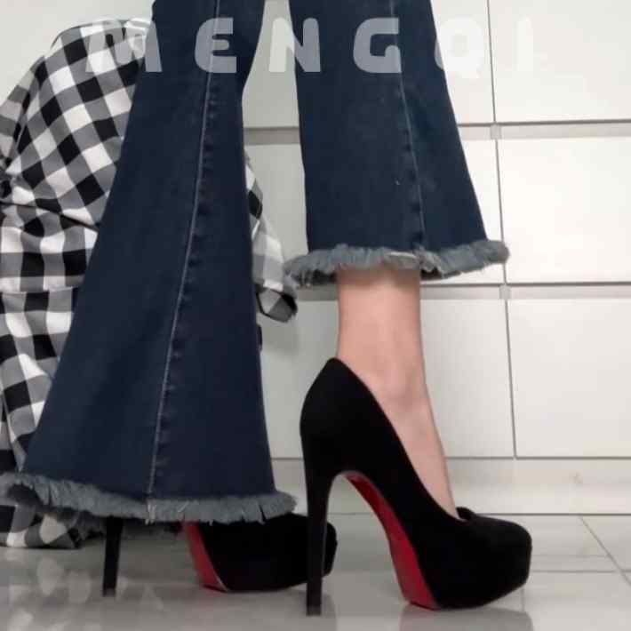 美脚 厚底 歩き分かりやすい レディース 踵 シューズ フォーマルな スエードクロス 黒いこと 雨合羽の ある 靴 底 12 コマーシャル 労働者階級 スモール大きさ ハイヒール 引き付ける的 赤いこと 下つ方 薄っぺら 口 レディース