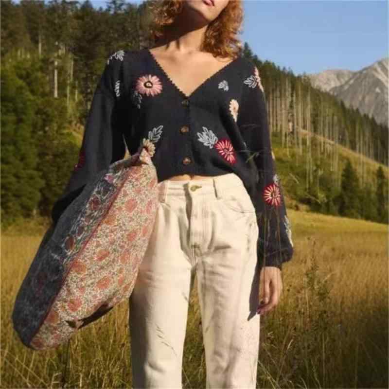 レディース ニット カーディガン 秋冬 Vネック 刺繍 花柄 レトロ クロシェ 編み フレンチ スタイル 華やか 暖か 素材 軽量 ロング丈 フェミニン トップス