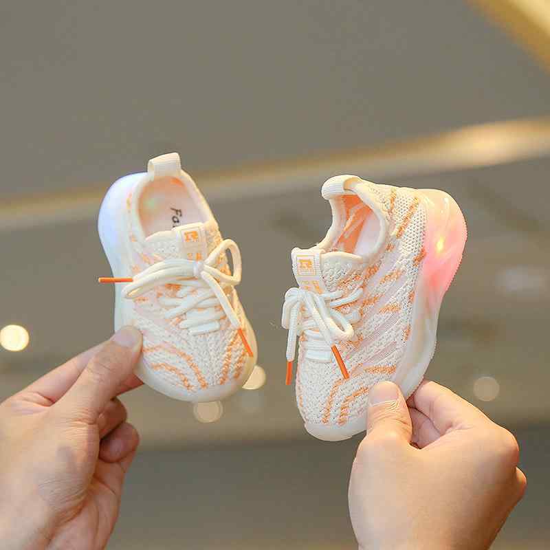 歩きやすい 速乾 着脱簡単 ベビー　シューズ　かわいい 春夏 ベビー シューズ ソフト ソール 幼児用 12歳の 女の子 ココナッツ 通気性 スポーツ メッシュ 靴 ひも ライト