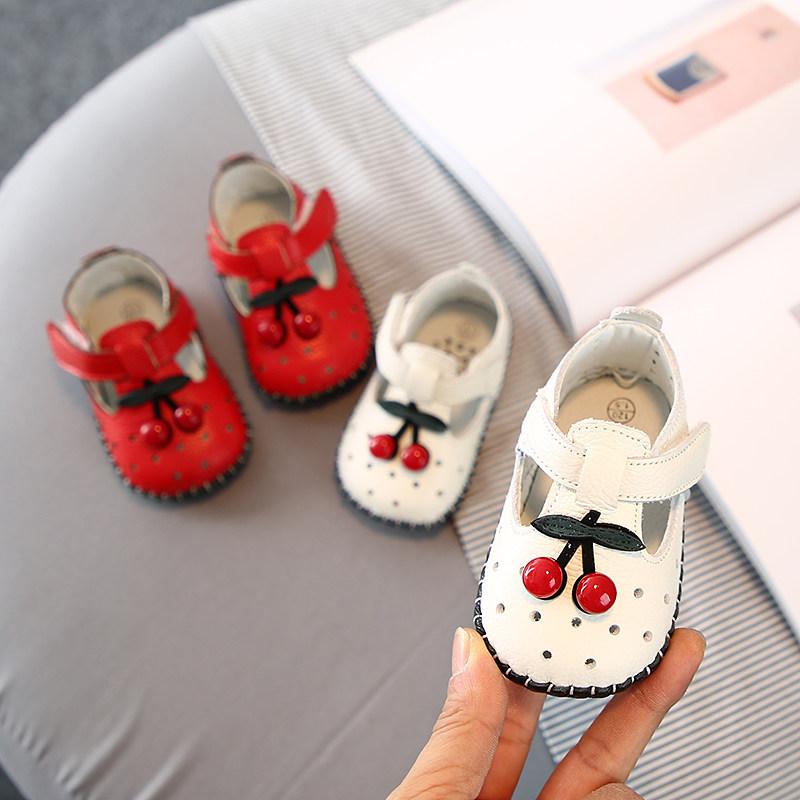 歩きやすい 速乾 着脱簡単 ベビー　シューズ　かわいい 春夏 ベビー シューズ 幼児用 滑り止め サンダル ソフト ソール 01歳 通気性の ある 女の子 プリンセス