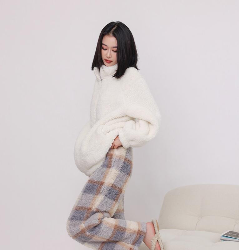 ストレッチ ビッグシルエット オーバーサイズ レディース パジャマ スウェット 上下 女性用 バイ ベルベット カジュアル スタイル パジャマ 秋冬 コーラル ベルベットと 裏起毛 厚手 暖かい チェック 柄は 家の 外で 着用 できます 服 セット