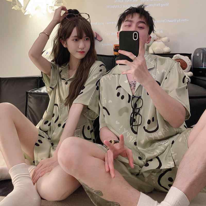 ルームウェア 肌に優しい 暖かい 　パジャマ　レディース　上下 風 スマイリーフェイス 冷感 カップル パジャマ 夏 半袖 薄手 男女 高級 フェイク シルク ホームウェア