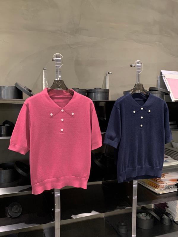 ニットセットアップ 長袖 きれいめ おしゃれ 2025年と 秋 商品の 大衆は 短い POLO 襟の ニットの 早春の ファッションの 襟の 半袖の 上着を 合わせます。