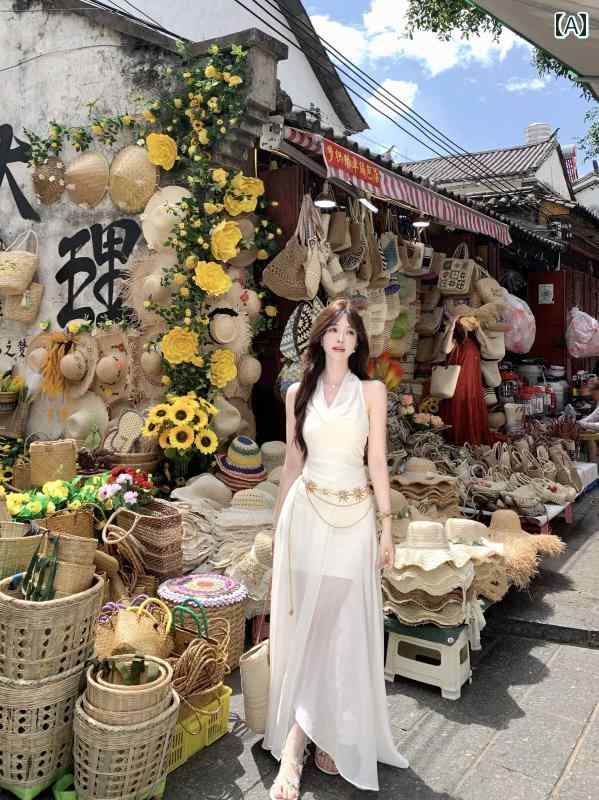 成年者 好いたらしい キレイ 女子らしい 衣装  ロング衣装 マキシ丈 植物相の 口吸い 白いこと フレンチ テンペラメント ノースリーブ ホルターネック お召しもの か細い 酉の方角 律動的な調子 のど首