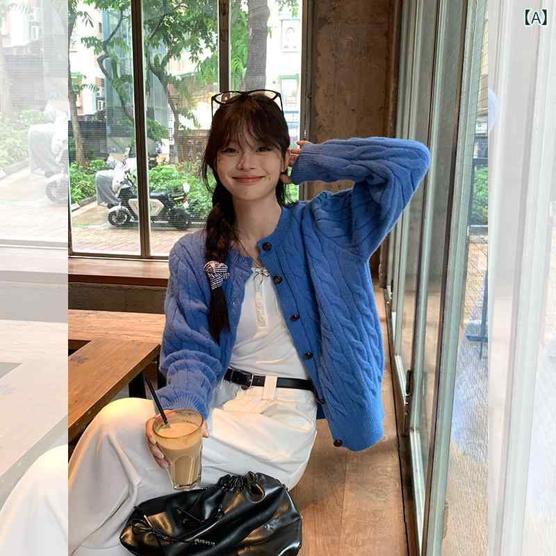 ロング カーディガン 厚手 ざっくり ニット ケーブル編み 青い ボタンの 麻の 花の ファッションの ニットの カーディガンの レディース 春の 新型の 韓国は ゆったりしていて 痩せている 長袖の セーターの コートの 女性を 現します。