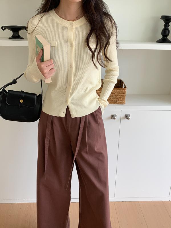 レディース ニット カーディガン 羊毛 細紡ぎ 丸首 お嬢様風 優しい スタイル 暖かみ 軽量 フェミニン