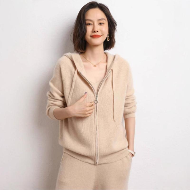 秋冬 ニットセーター 厚手 長袖 ジッパー フード 付き ゆったり カシミヤ 素材 高級感 暖か トップス スタイリッシュ シルエット 羊毛 混 紡 糸