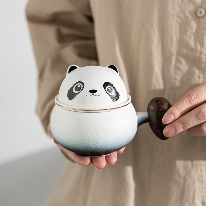 マグカップ パンダ柄 カップル用 ユニセックス 陶器製 茶葉分離 機能 ティー淹れ オフィスユース コーヒー対応 ギフト向き 日常使い 軽量 耐久性