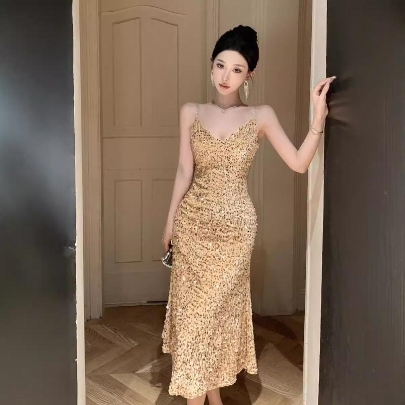 衣装 レディース 秋冬 天鵞絨 フィッシュテール 飛び切り感 フレンチ表現スタイル 水晶かざり付ける ノースリーブ 窈窕たる スパンコール 逢魔が時御召しもの フォーマル 寄りあい用 伸縮性 光輝 膝丈 タイトシルエット