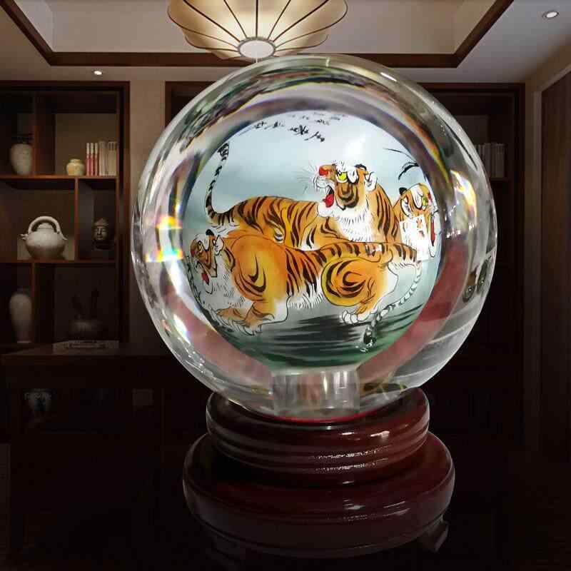 石英球 風水 招財 飾りつけ 内画 芸術品 リビングお部屋 執務室 事務机 室内装飾 開業祝賀会 商行為 差し上げ物 仕合わせ 開運 飾りつけ 水晶 硝子 澄み切った 明滅する光 御前上等感