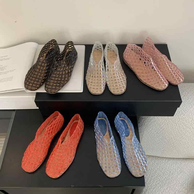 夏用 ビーチサンダル 女性用 子供用 親子 マッチング メッシュ デザイン 水晶 透明 プラスチック 素材 通気性 滑り止め 防水 機能 大きめサイズ 軽量 快適 履き心地