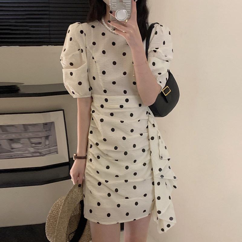 ワンピース レディース 夏 ポルカドット パフスリーブ フリルエッジ 切り替え ウエストシェイプ ヒップハグ ラウンドネック かわいい スタイリッシュ ユニーク 軽やか 女性用