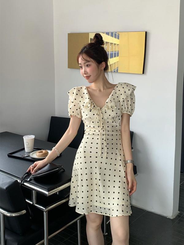 ワンピース レディース 夏用 フレンチスタイル ポルカドット フリル 収腰 高級感 スリム 小柄対応 ショート丈 軽やか フェミニン カジュアル 日常使い