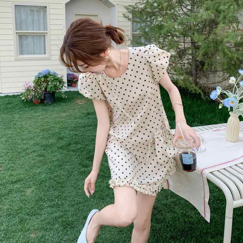 可愛らしい レディース 夏物 フレンチ表現スタイル  若押し出し成り行き 窈窕たる 高押し出し フラウンス襟 パフ捩り 点点柄 点点 遊撃手丈 衣装 御召しもの