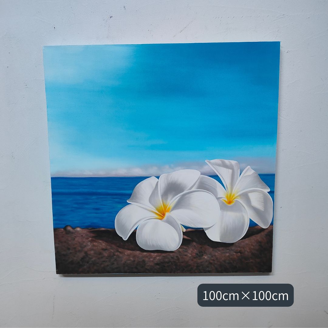 花の絵 絵画 アートパネル プルメリア 白 青 W100&times;H100cm フレームなし 大型 バリ絵画 ウォールアート 壁飾り ハワイアン アジアン インテリア 雑貨 開運 風水 玄関 エントランス サロン 店舗 法人 ギフト メンズ ユニセックス 男前インテリア 夏 バリ直輸入 一点もの｜アジアン バリ雑貨 石材のクプクプ