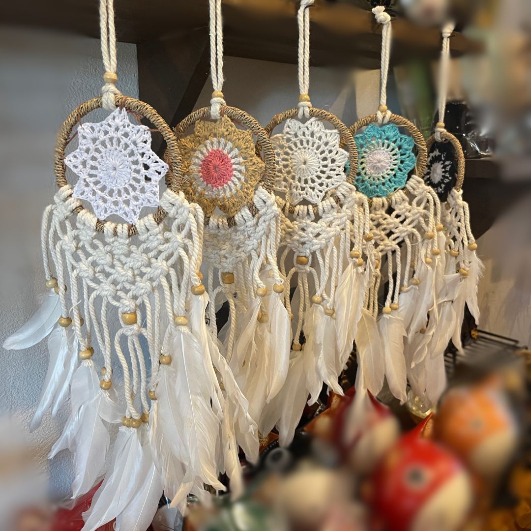 楽天市場】【メール便のみ】 ドリームキャッチャー マクラメ 5色 バリ