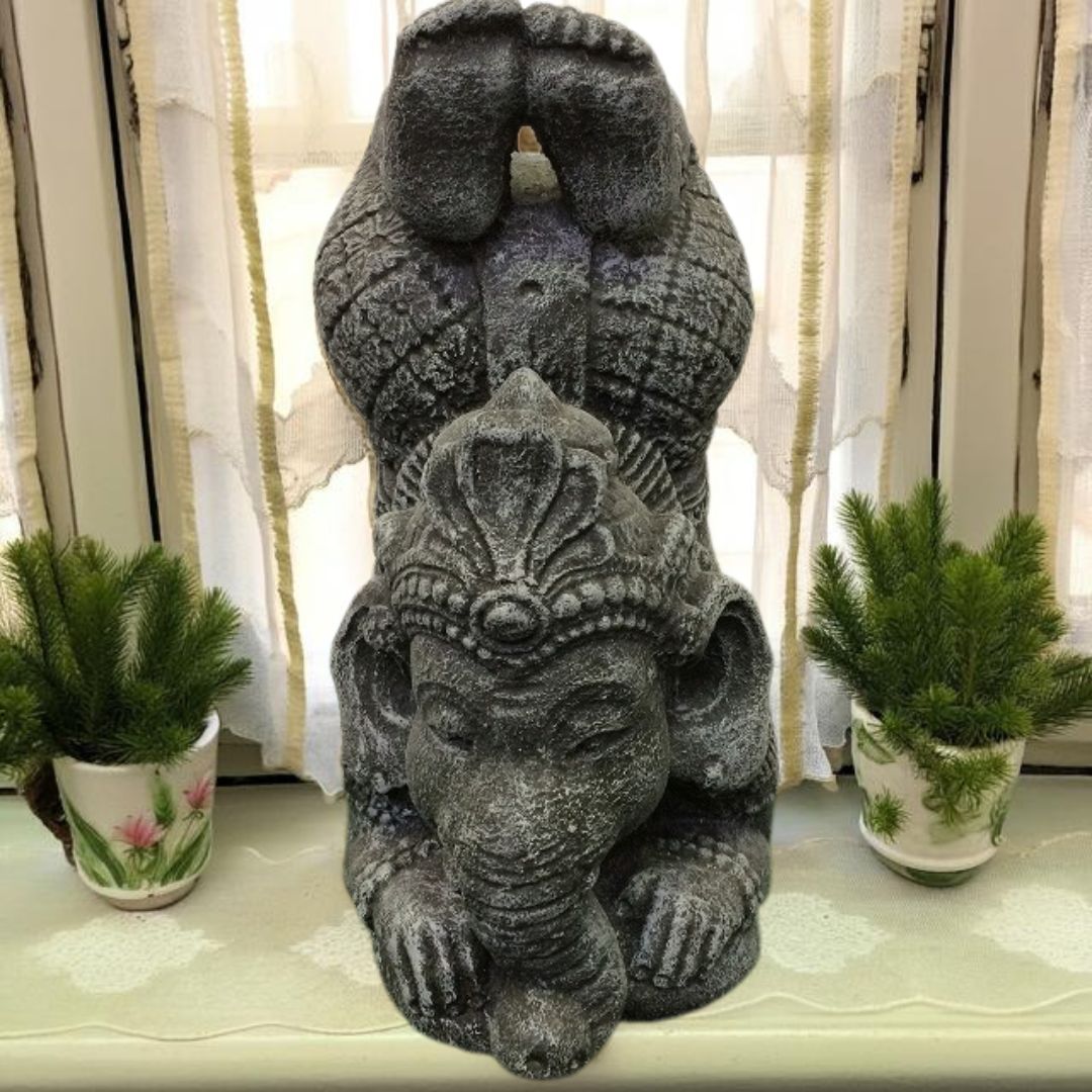 【ポイントUP アジアン バリ】 ガネーシャ 石像 サーカス ヨガ セメント H33cm 黒灰色 神様 置物 おしゃれ オブジェ DIY 庭 エクステリア リゾート 石造 アジアン雑貨 インテリア バリ風 石の彫刻 バリ雑貨 アジアン ガーデンオブジェ オーナメント 男前インテリア [ss2503]｜アジアン バリ雑貨 石材のクプクプ